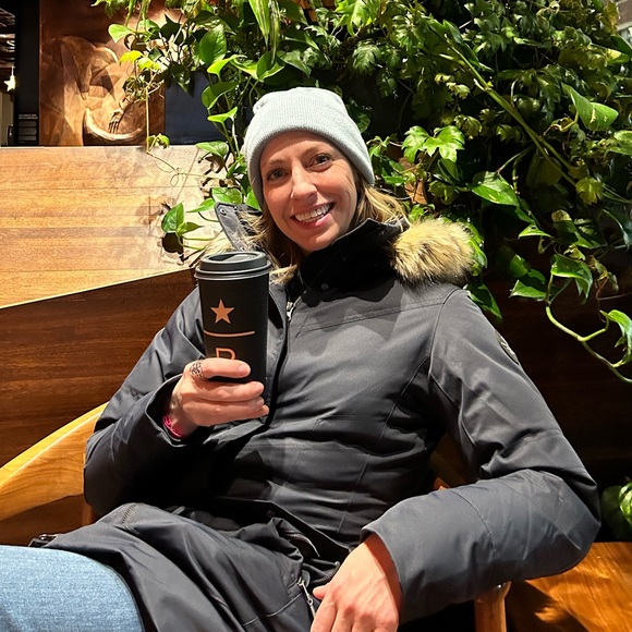 Meet your Posher, Christina - Picture 2 of 2